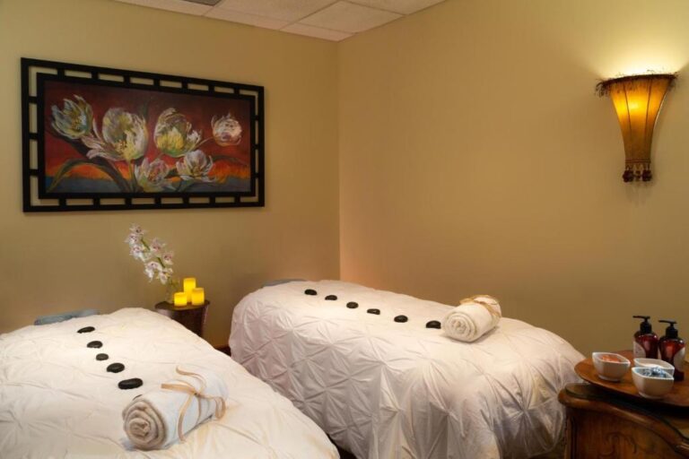 hotels in Pennsylvania with spa and wellness center 2