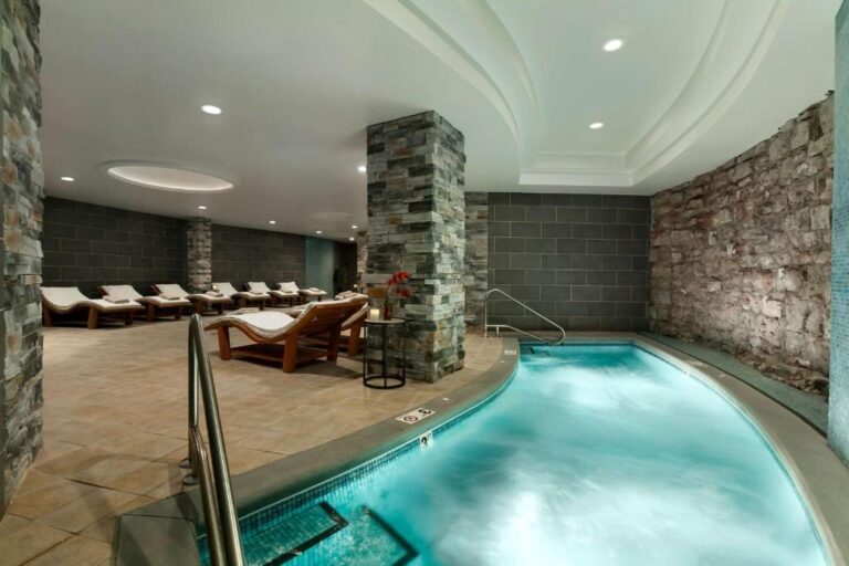hotels near Kansas City with spa and wellness center 3