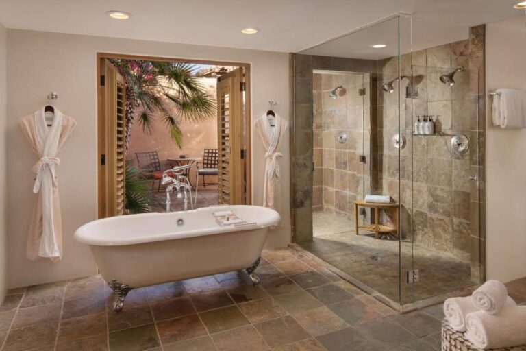luxury hotels in Phoeniz AZ with honeymoon suites 2