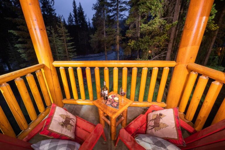 romantic accommodation with hot tub in room near Calgary 2
