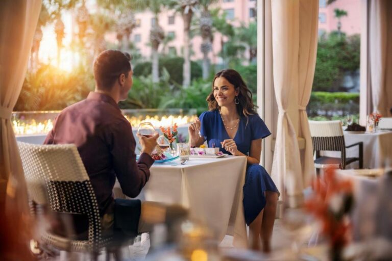 romantic hotel in Orlando with restaurant 2