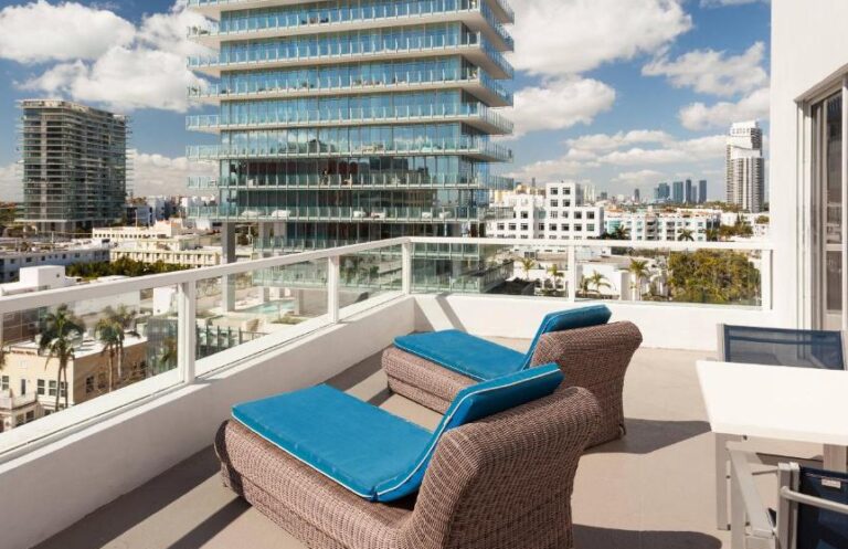 romantic hotels in Miami with honeymoon suites 3