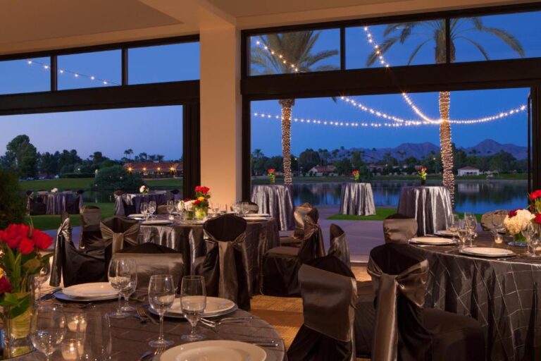 romantic hotels near Phoenix with restaurant on-site 4