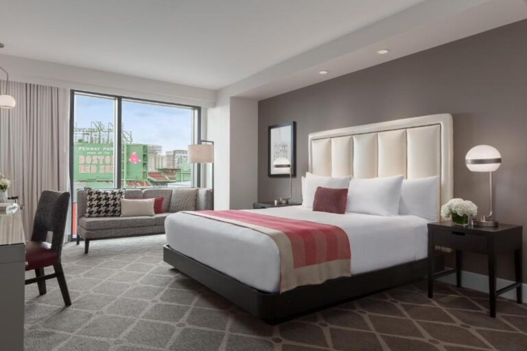 Luxury Hotels in Boston 4