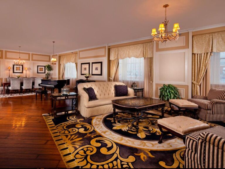 Luxury Hotels in New Orleans 4