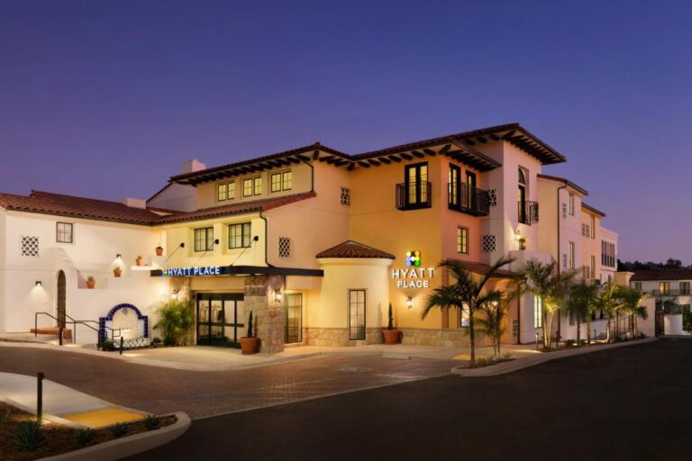 Luxury Hotels in Santa Barbara 5