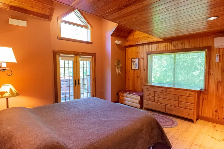 cabin with hot tub in upstate new york 3