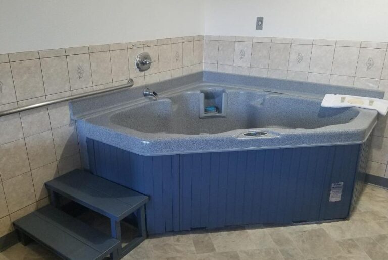 hotels with hot tub in room in Los Angeles