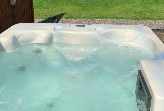 lodges in Scotland with hot tub 2