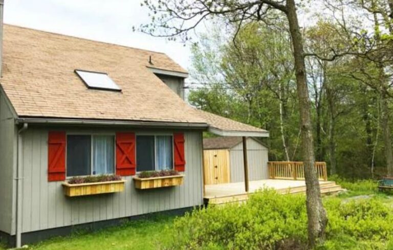 luxury cabins for couples in the Pocono Mountains 2