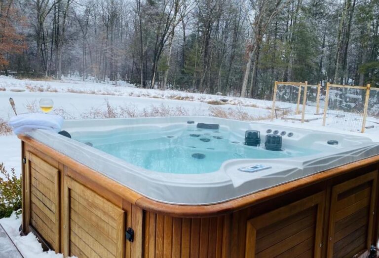 romantic cabins in upstate New York with hot tub 4