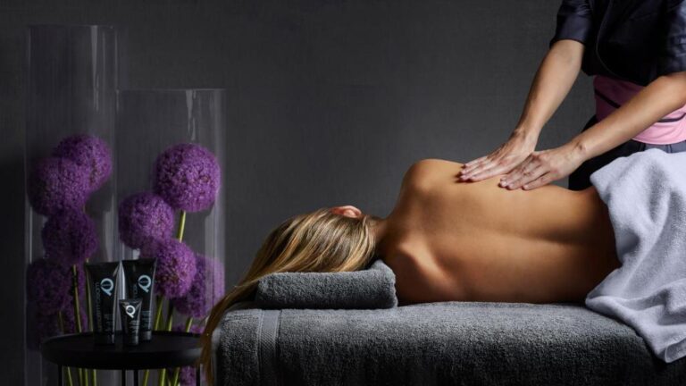 romantic hotels in Chicago with spa and wellness center 2