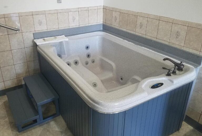 romantic hotels near Los Angeles with bath tub 3