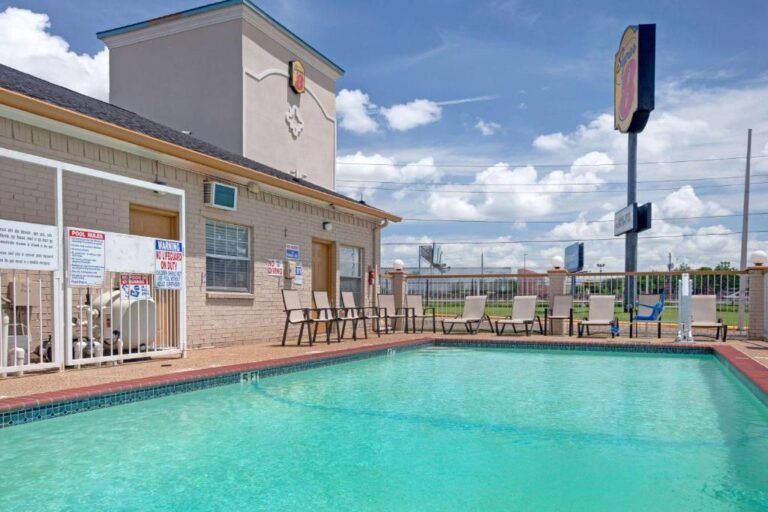 super 8 dallas motel