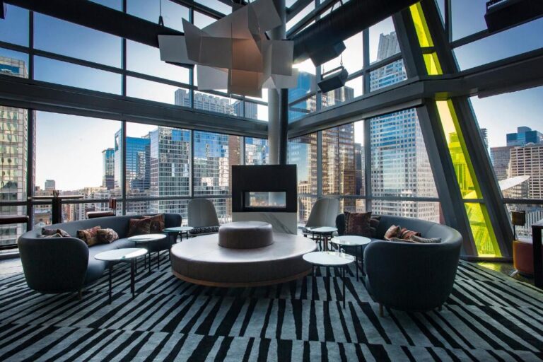 Cool Hotels in Chicago 1