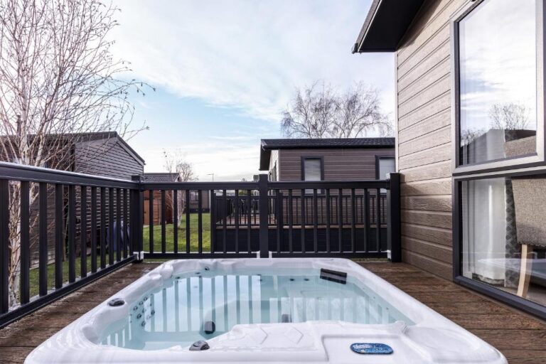 lodges with private hot tub in Essex 4