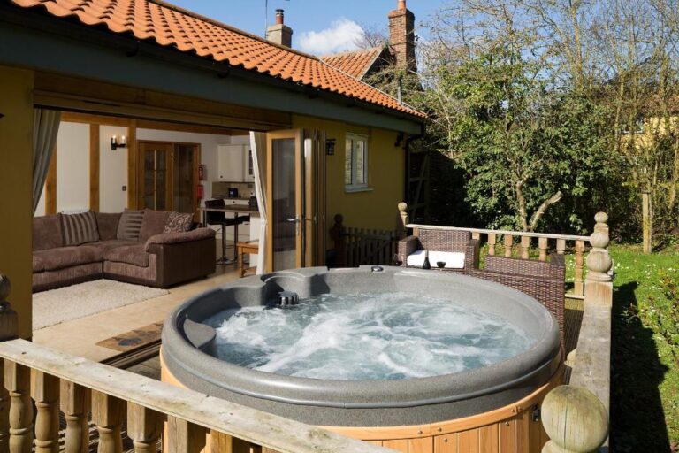 lodges with private hot tub in Suffolk 2