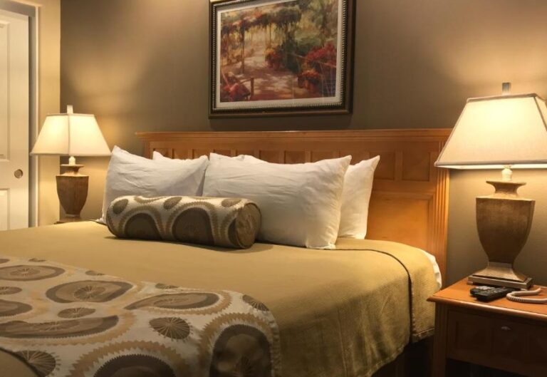 romantic hotels in Palm Springs 3