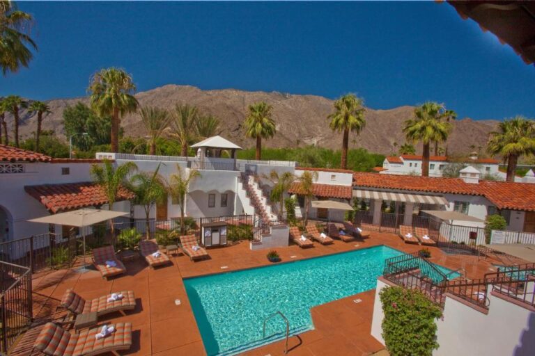 Cool Hotels in Palm Springs 1