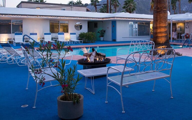 Cool Hotels in Palm Springs 2