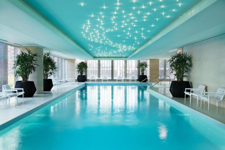 The Langham Chicago hotel pool