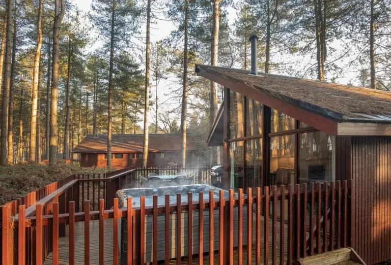 beautiful log cabins with hot tub in Cheshire
