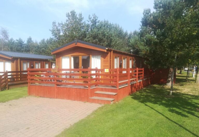 log cabins with private hot tubs in North East UK 2