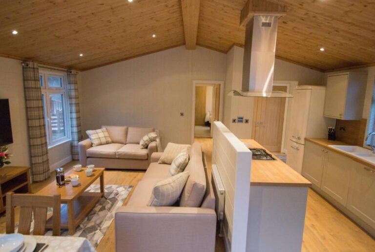 lovely log cabins with private hot tub in Snowdonia 2