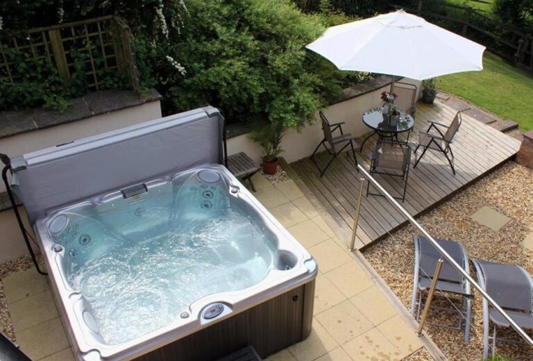 romantic lodges with hot tub in Forest of Dean 2