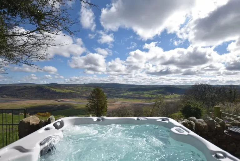 romantic lodges with hot tub in Snowdonia