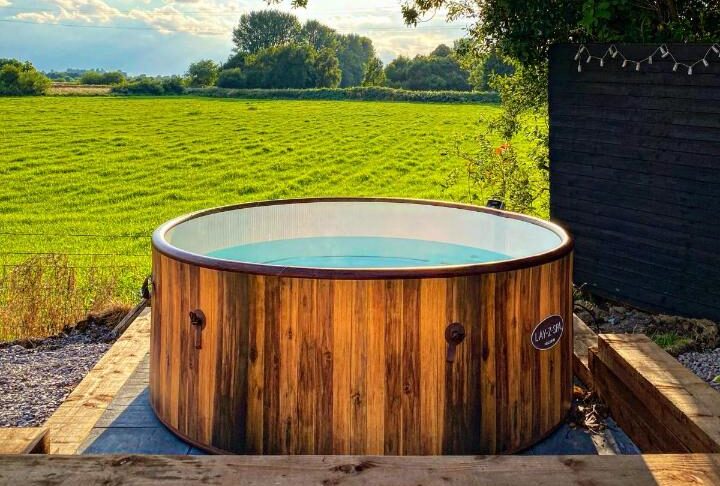 Bailey's Hideaway hot tub lodge in northern ireland-2
