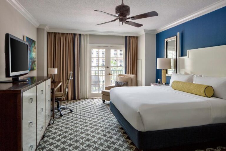 Cool Hotels in Orlando 5