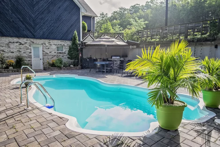 accommodation with private pool in new jersey