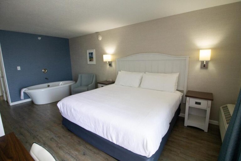 The Baywatch Resort room