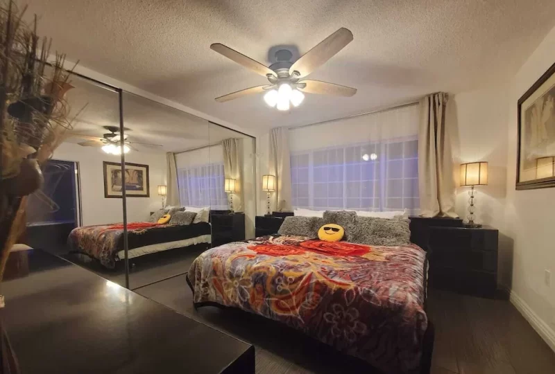 accommodation with hot tub in Las Vegas 2