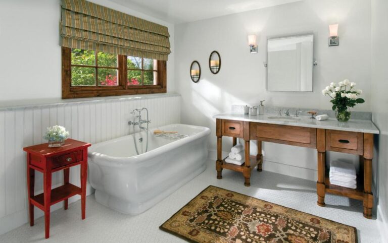 boutique hotels in Scottsdale with fancy bathtub