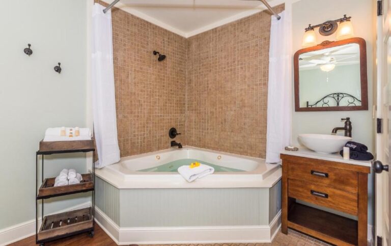 boutique hotels with hot tub in Florida 3