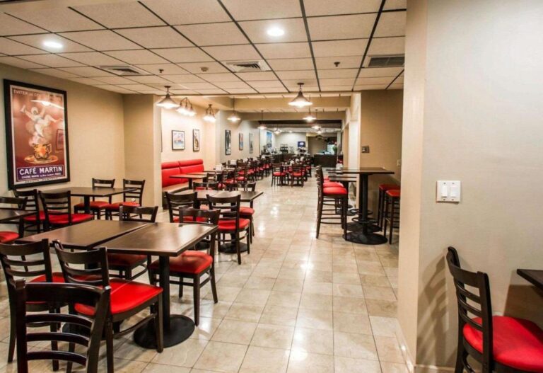 Clarion Inn & Suites Miami International Airport c