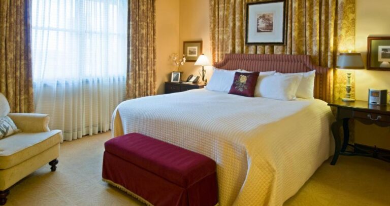 Cool hotels in Houston hotel granduca3-