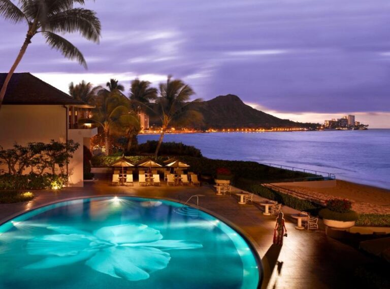 Coolest Hotels in Hawaii Halekulani