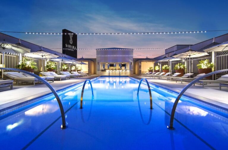 SAHARA Las Vegas hotel pool