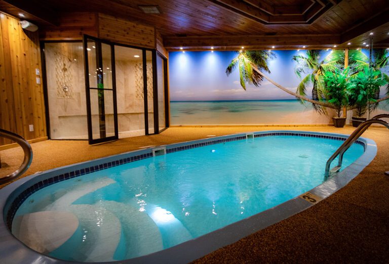 Sybaris Pool Suites milwaukee 3