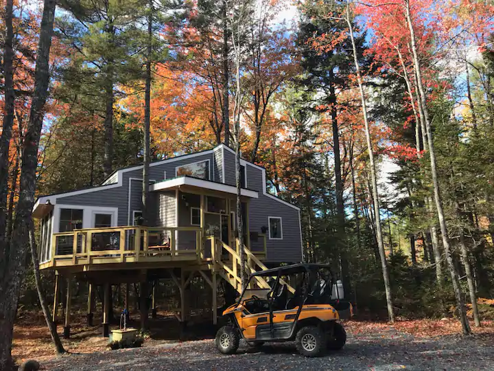 Treehouse near Bar Harbor. Luxurious and private!