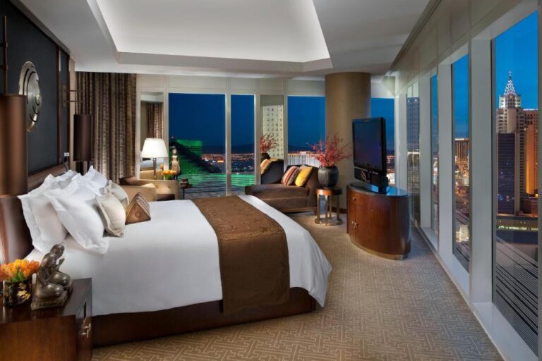 Waldorf Astoria Las Vegas penthouse honeymoon suite