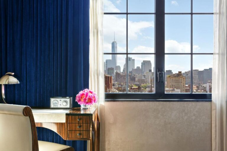 beautiful boutique hotels in Chelsea with hot tub 4