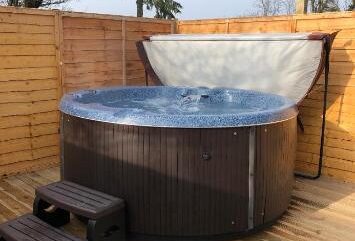 charming cottage in Ayrshire with hot tub 2