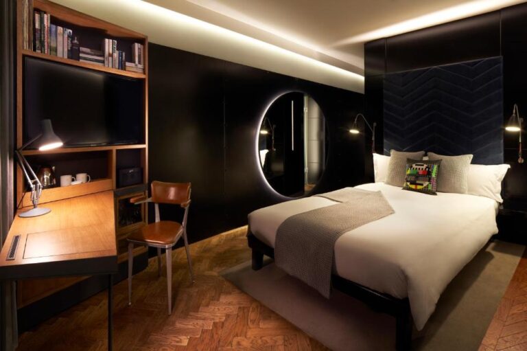 chic boutique hotels in London 3