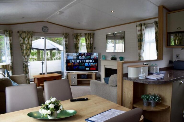 cozy lodges with hot tub in North East England 3