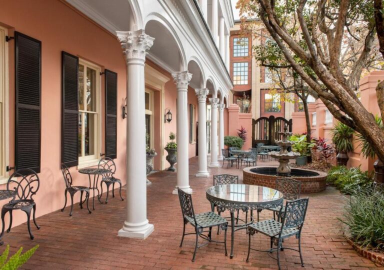elegant boutique hotels in Charleston