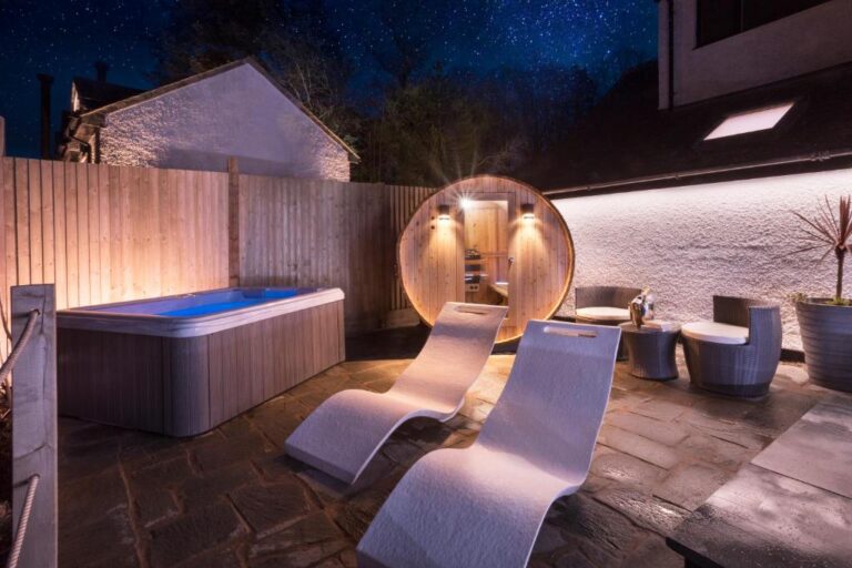luxury hotels with hot tub Lake District